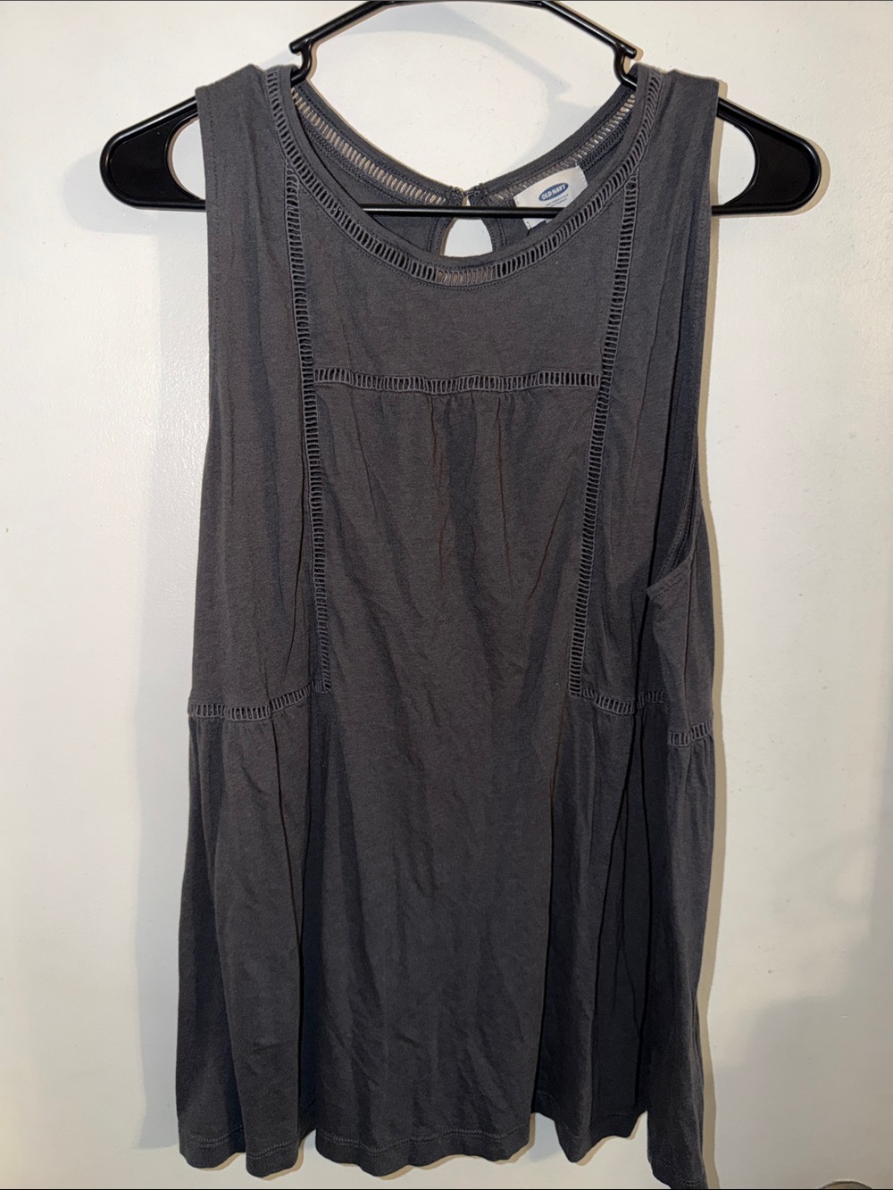 Old Navy Charcoal Gray Sleeveless Ladder-Stitch Tank